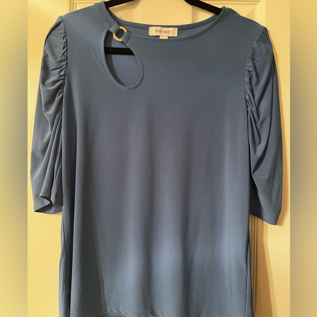 Nine West Women's Blue Short Sleeve Top With Cutout